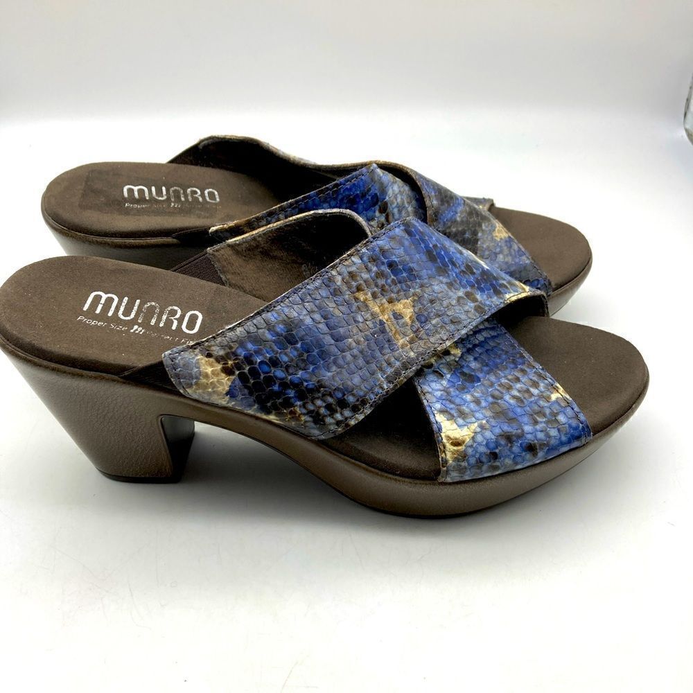 Munro Animal Print Platform Sandals Size 8,5M
